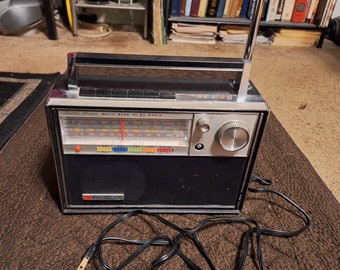 Craftsman Model 9333 Multi-band AC DC Radio