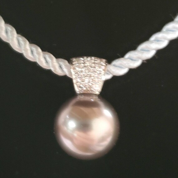 Tahitian pearl and diamond pendant - image 2