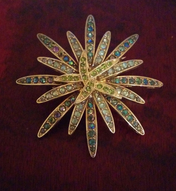 Vintage Multi Color Star Burst Gold Tone Brooch