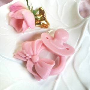 Set of 30 Pacifier soaps favors, Set of 30 Baby shower favors soaps