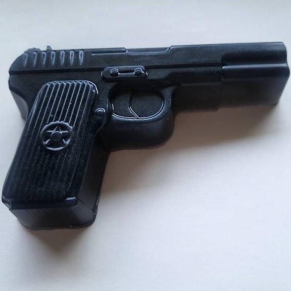 Men's gun soap gift favors, Pistol soap, Gag favor for men, Gift for Husband or Boyfriend, Anniversary gifts for boyfriend
