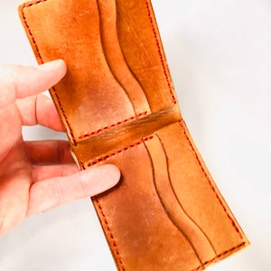 Cartera de cuero de grano completo para hombre / hecha a mano / billetera de cuero / puntada de color personalizada / cuero curtido vegetal / billetera para hombre / cuero personalizado