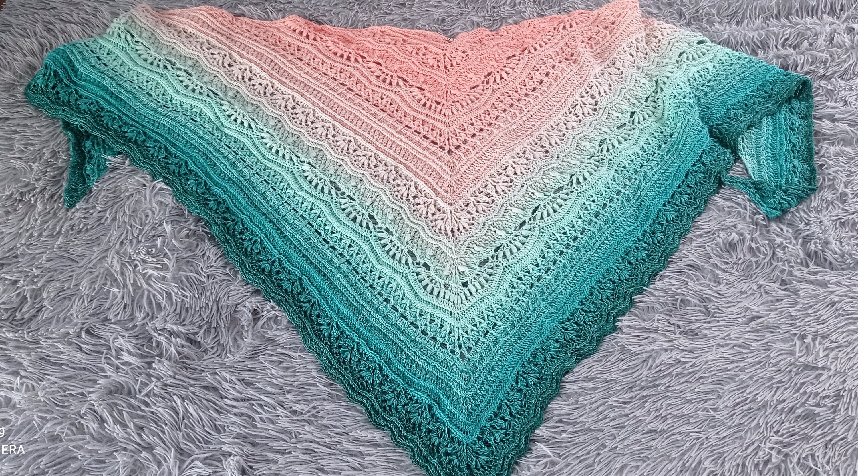 handmade crosia shawl