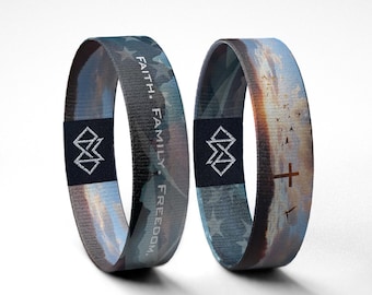 Pulsera de fe, familia y libertad / Pulsera motivacional cristiana reversible / Regalo de joyería inspiradora patriótica