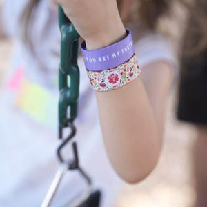 Medicinskt varningsarmband för barn och tonåringar. Medicinskt ID-armband för barn med allergi, autism, diabetes och varning. Anpassat PERSONLIGT ID-armband. bild 15