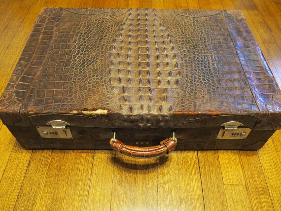 vintage alligator luggage