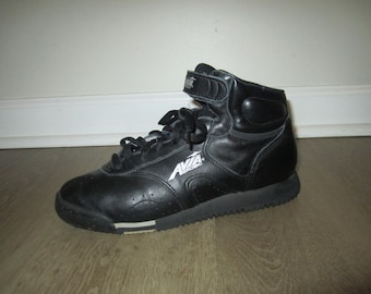 vintage avia shoes