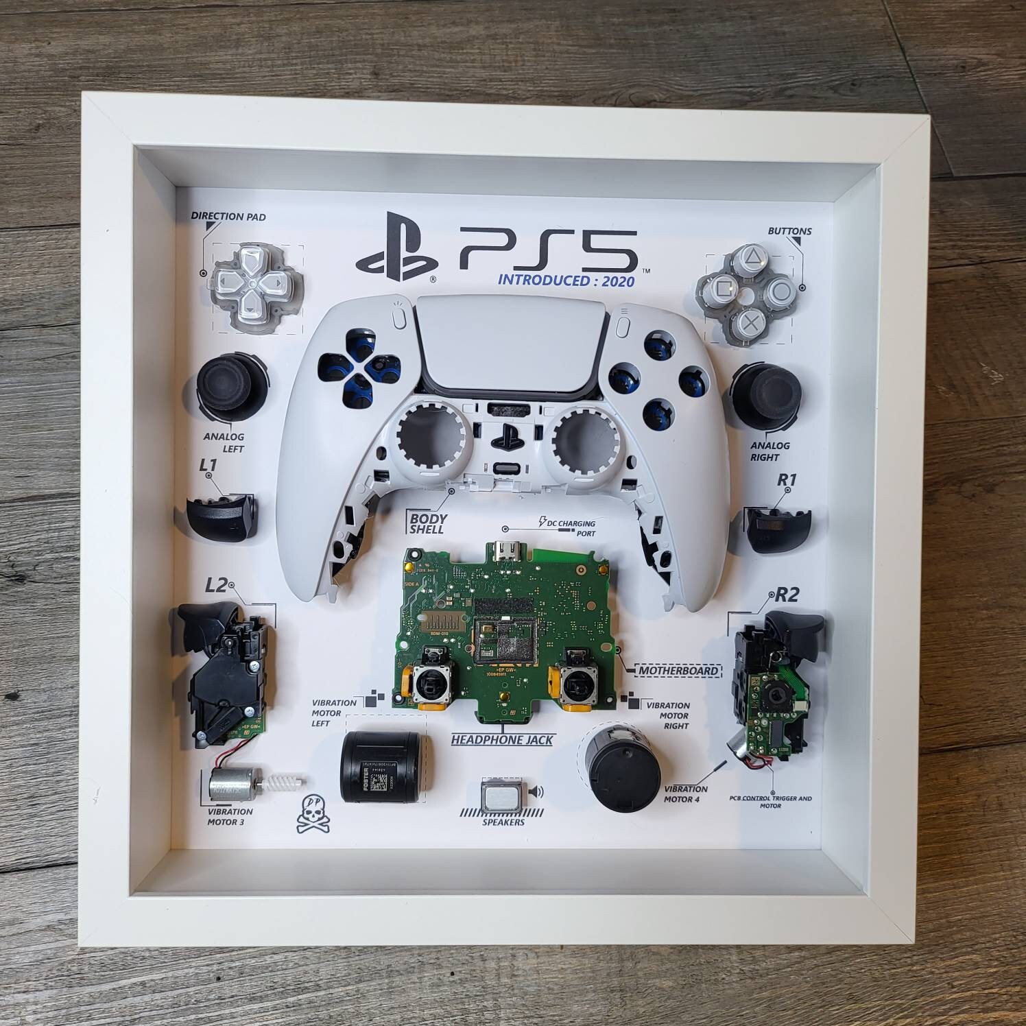 Shadowbox Diorama for Ps5 Controller Wall Decor Game Room White