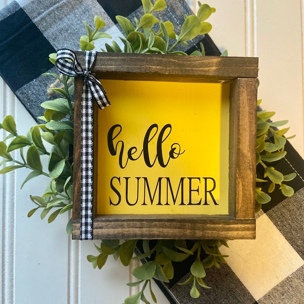 Hello Summer Farmhouse Decor Yellow sign