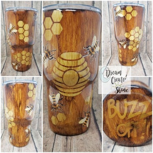 Woodgrain bee tumbler, Honey Bee cup, Beekeeper gift, Personalized Beehive Gift, Stainless Steel Peekaboo, Handmade alcohol ink tumblers