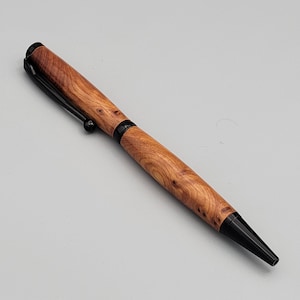 stylo en loupe de tuya