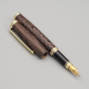 styo plume en bois de wengé
