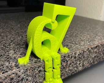 6/7 Figurine