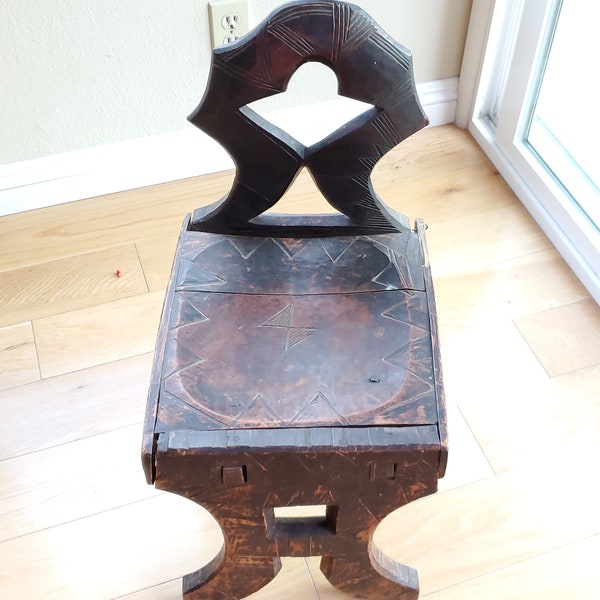 African elegant decorated chair from the Oromo people in Ethiopia Early 1900s,African ,Art Décor,Home Décor, religious art