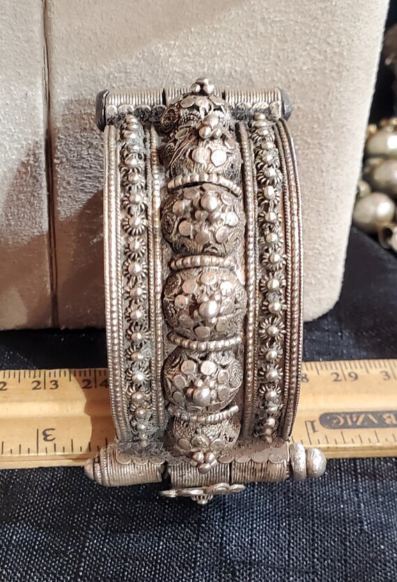 vintage old Silver Bedouin Bangle bracelet from Y… - image 10