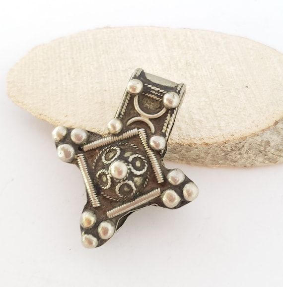 Moroccan Berber Old traditional silver cross penda