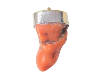 Colgante antiguo de coral natural de plata bereber, sur de Marruecos, Mediterráneo, coral, coral bereber, coral auténtico étnico, joyería de coral.