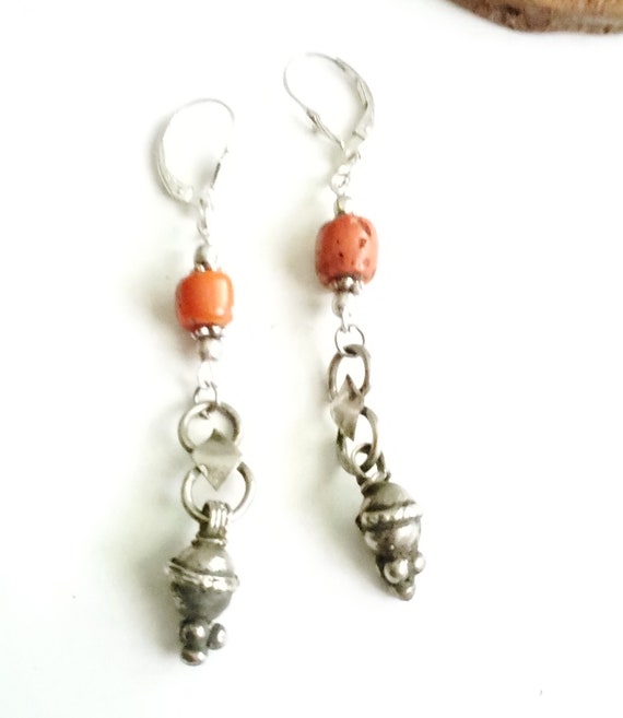 Antique yemen silver Earrings with old coral silv… - image 6