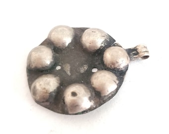 Handcrafted Berber Silver Pendant: Moroccan Tribal Jewelry Making