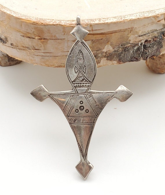 Moroccan handmade Tuareg silver cross pendant, Et… - image 1