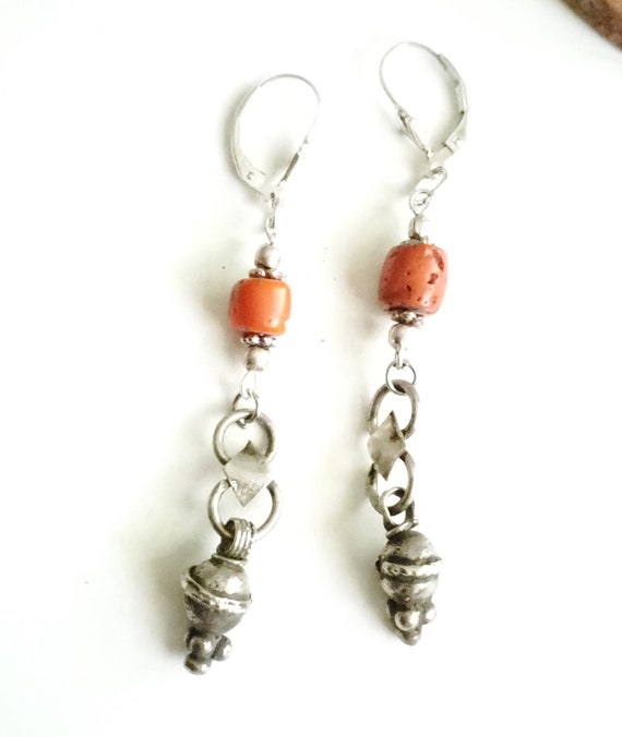 Antique yemen silver Earrings with old coral silv… - image 4