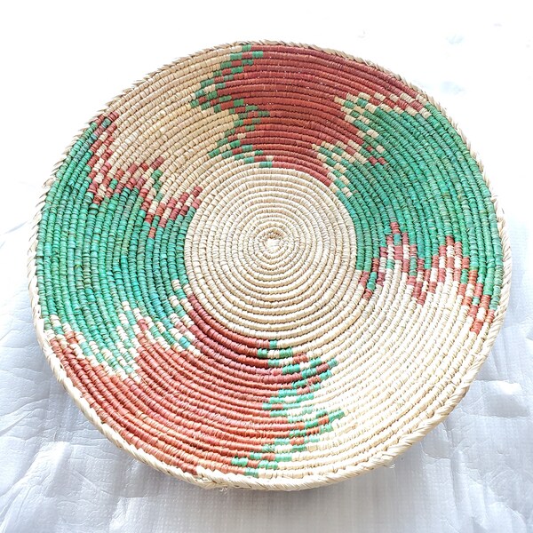 African Ethiopian handwoven Round bread or fruit basket,African Art, Décor Baskets,Wicker  Basket, Straw Basket ,Wall Boho Decor