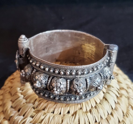 vintage old Silver Bedouin Bangle bracelet from Y… - image 3