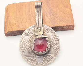 Vintage Moroccan Silver Coin Pendant: Berber Tribal Jewelry, 1953