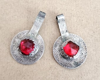 Vintage Moroccan Silver Coin Pendant: Berber Tribal Jewelry, 1953