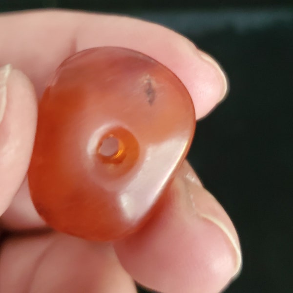 Antique natural amber bead from Morocco 8 gr, Amazigh amber, natural amber, amber jewelry, Berber genuine amber, Moroccan amber,