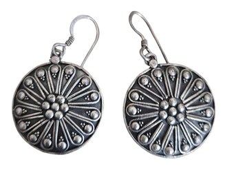 Brincos de argola tuaregues de prata tradicionais, étnicos e tribais, joias étnicas, brincos de prata, brincos pendurados e pendentes, joias tribais,