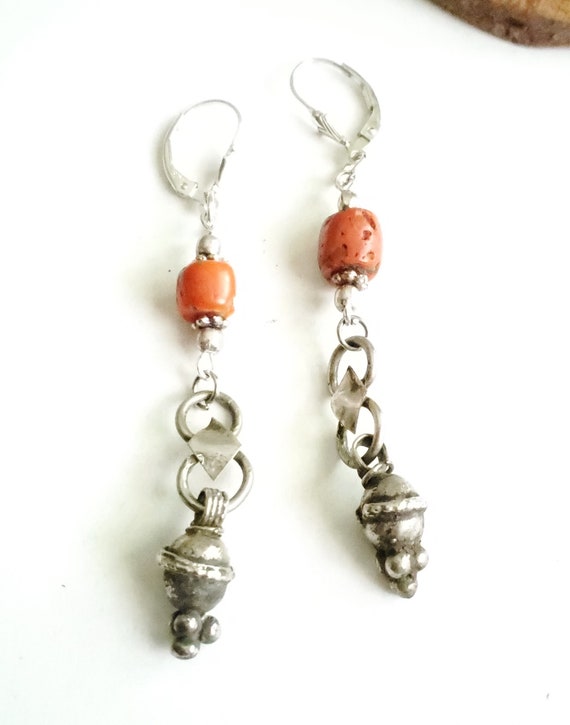 Antique yemen silver Earrings with old coral silv… - image 7