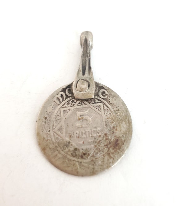 Pendentif Ancien Médaille Berbère - Bijou Ethnique Du Maroc - Occasion