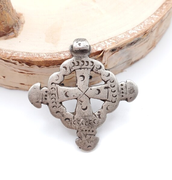 A Unique Patterned old Ethiopian Cross Pendant 18… - image 2