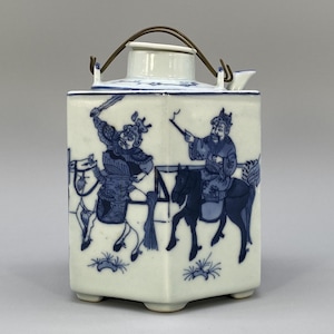 Stunning Chinese Ming Dynasty Revival Blue and White Porcelain Hexagonal Teapot