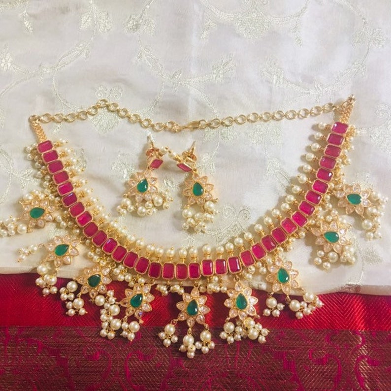 Guttapusalu with ruby and pearls