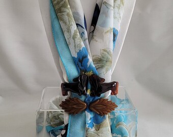 Vintage Bakelite Hinged Scarf Holder Brooch ~ YOUR CHOICE of Dachsunds or Leaves, Both Autumn Perfect!! Scarf Not Required :))