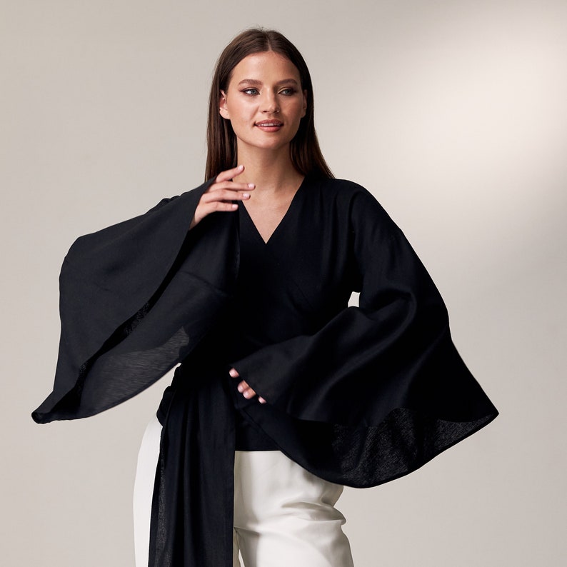 Haut kimono en lin, chemisier à manches larges, haut cache-cœur en lin, chemisier cache-cœur, chemise ample en lin, cache-cœur kimono, chemise kimono japonaise, kimono court femme image 2