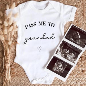 Personalised Grandad Pregnancy Announcement Baby Bodysuit, Pregnancy Reveal Baby Grow, Pass me to Grandad Vest, Baby Coming Soon