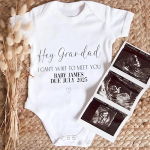 Personalised Grandparents Pregnancy Announcement Baby Bodysuit, Pregnancy Reveal Baby Grow, Custom Baby Due 2025 Vest, Baby Coming Soon