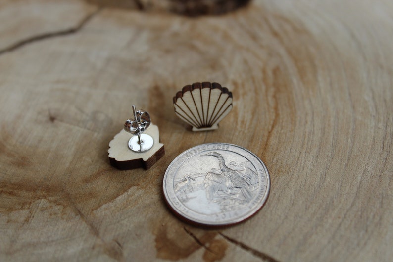 Call of the oceans sea shells Cherry or Maple Hardwood