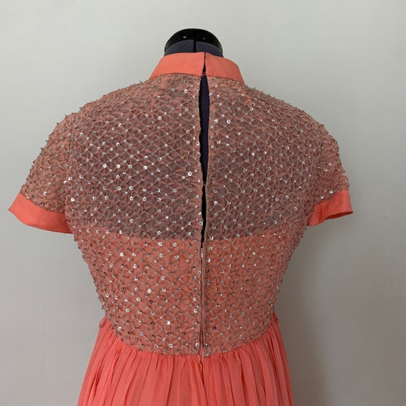 60s Peach Pink Dress with Silver Sequined Honeyco… - image 4