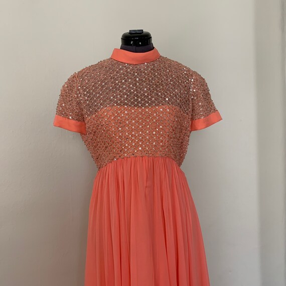 60s Peach Pink Dress with Silver Sequined Honeyco… - image 2