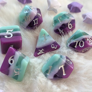 Fae Dragon Resin Dice Set: Purple & Teal Polyhedral Dice for DnD