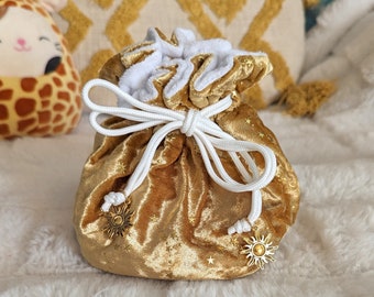 Starry Velvet Dice Bag: Gold Accents, Multi-Pocket Storage