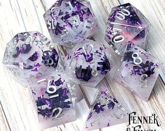 Antidote Dice Set Sharp Edge Purple Flower and White Dice Set, 7 Piece Resin DND Dice with Real Dried Flowers