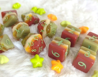 Juego de dados DnD Autumn Arbor: 11 piezas poliédricas con fuente verde