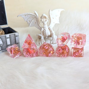 Pink Flowers and Copper DnD Dice Set, Polyhedral dice, D&D dice, Dungeons and Dragons, TTRPG. Tiny flower terrarium dice set. Druid dice