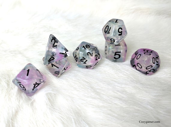 Udixidice Glitter 7 x poliedrico Dadi Set Viola e Blu con bianco D&D RPG 