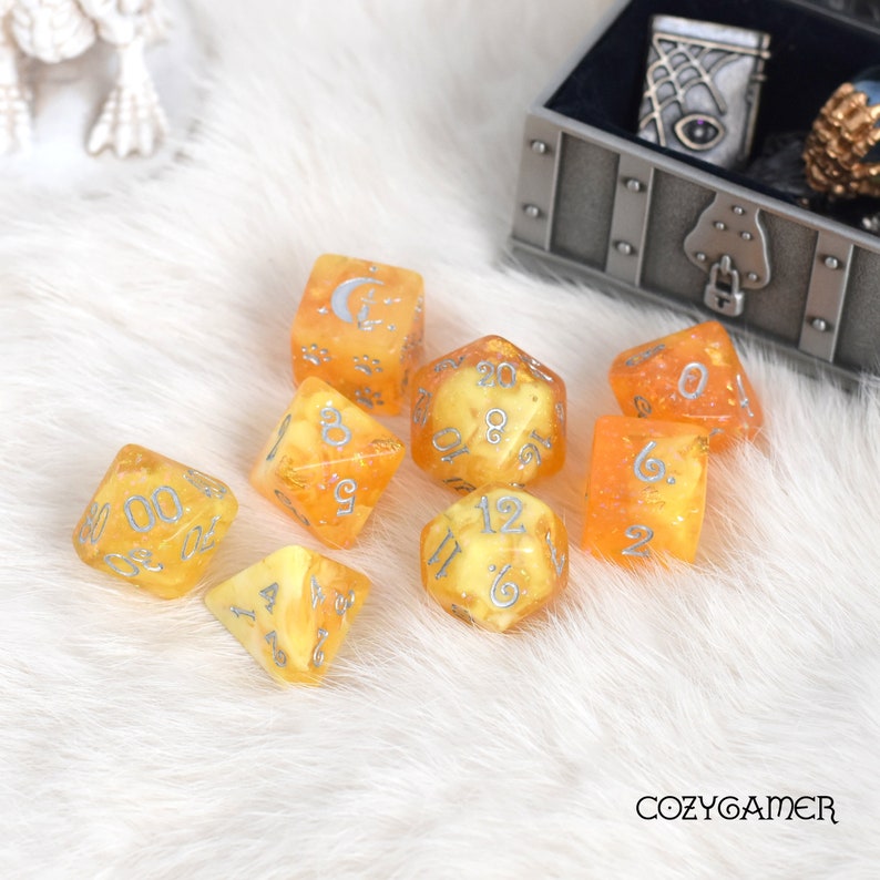 Polyhedral dice Crystalized Honey DnD Dice Set D/&D dice Dungeons and Dragons Table Top Role Playing Marbled resin with glitter n foil